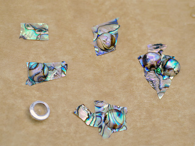 Make your own glass cabochons 